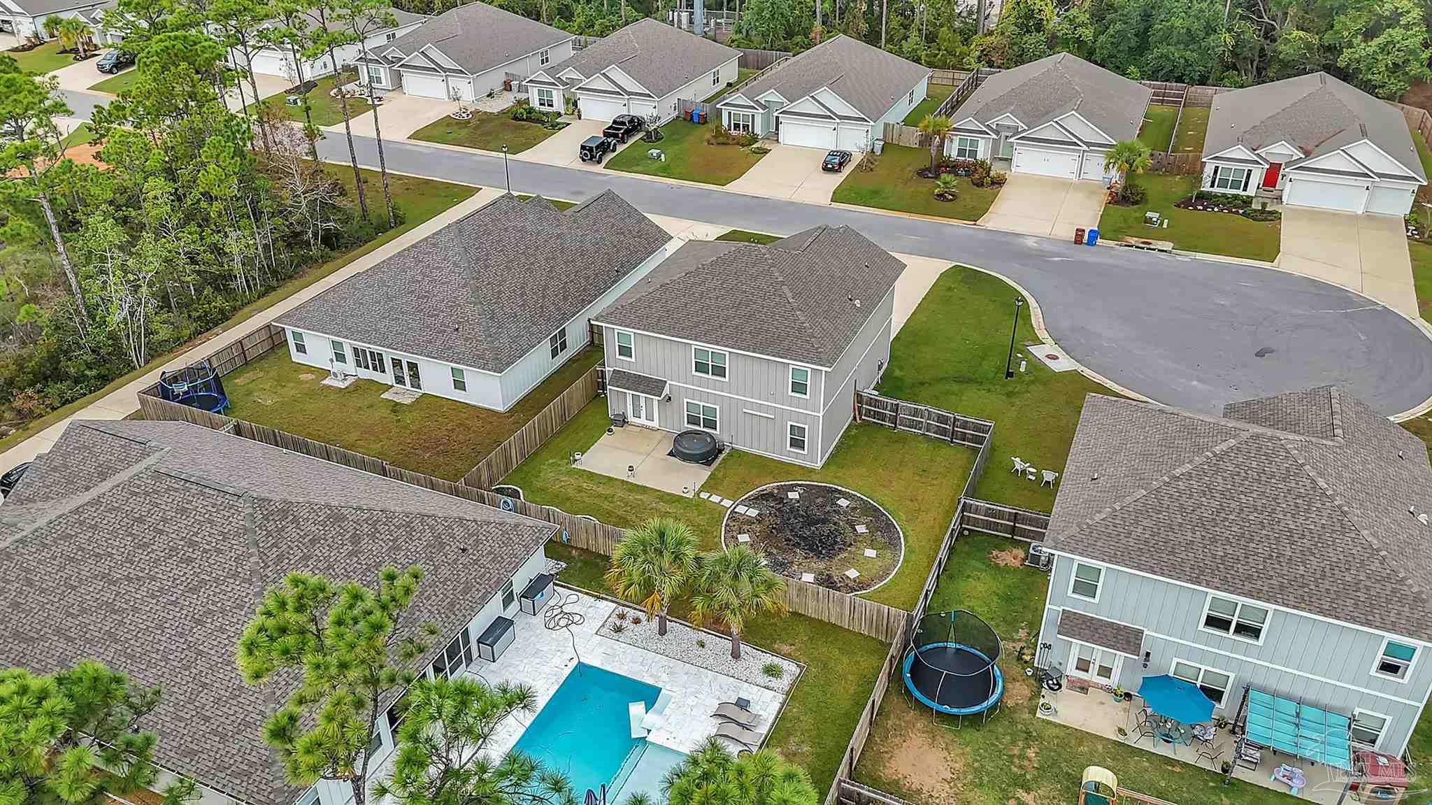Gulf Breeze, Florida 32563, United States, 5 Bedrooms Bedrooms, ,3 BathroomsBathrooms,Residential,Active,236018