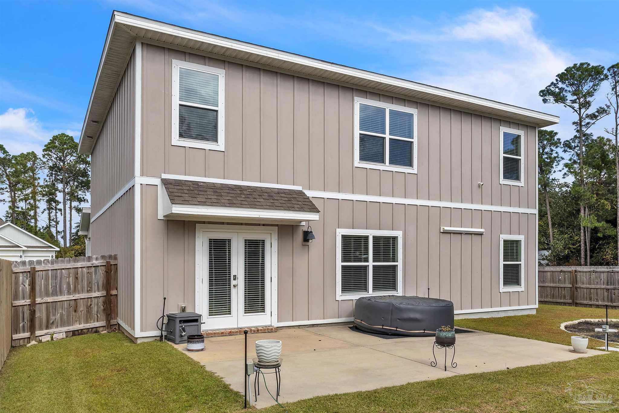 Gulf Breeze, Florida 32563, United States, 5 Bedrooms Bedrooms, ,3 BathroomsBathrooms,Residential,Active,236018