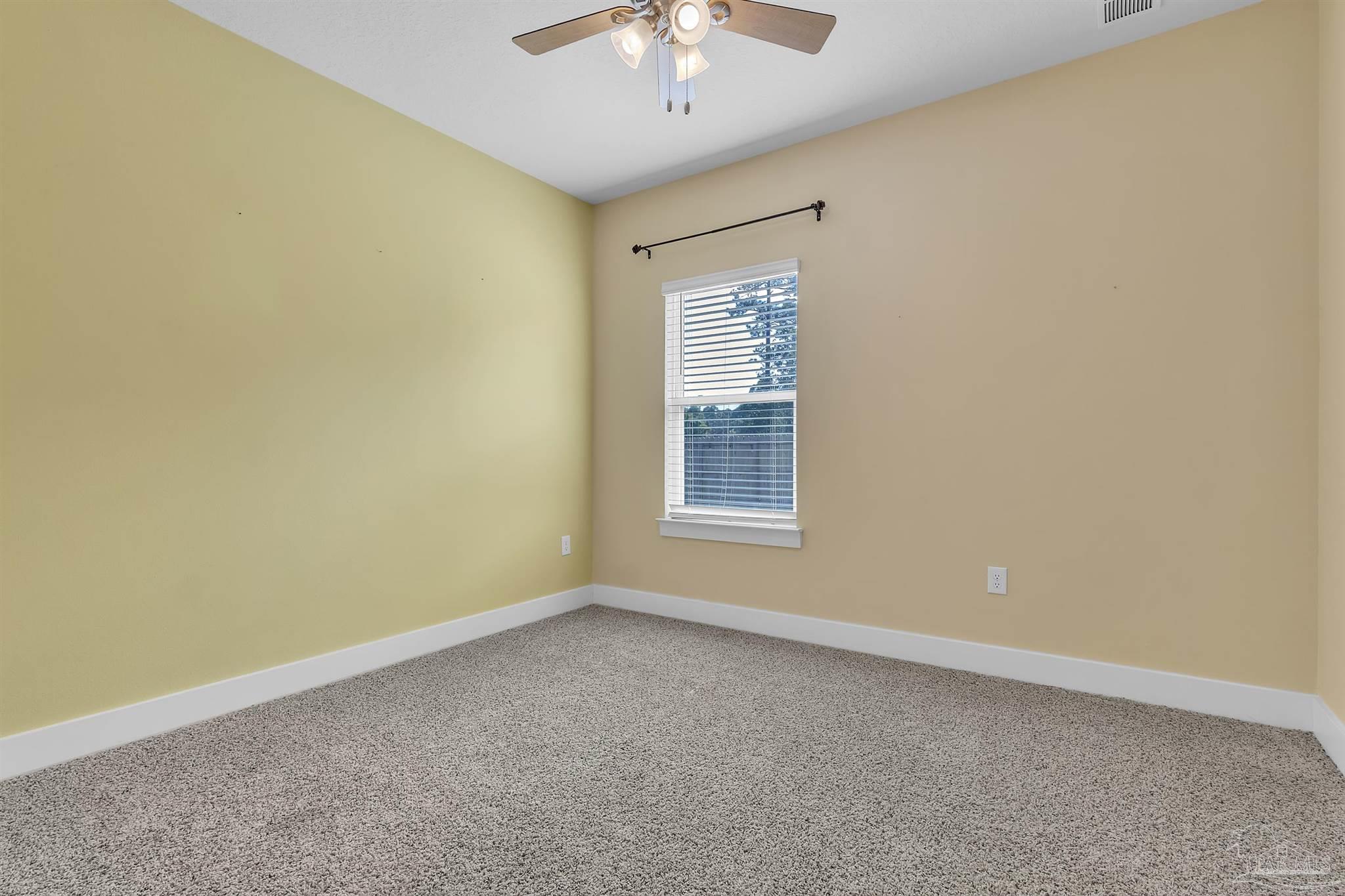 Gulf Breeze, Florida 32563, United States, 5 Bedrooms Bedrooms, ,3 BathroomsBathrooms,Residential,Active,236018