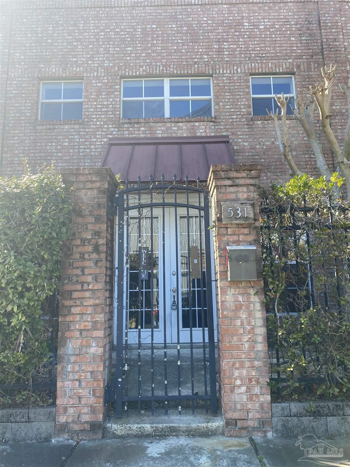Photo 1 of 18 — 531 S D St B, Pensacola, FL 32501