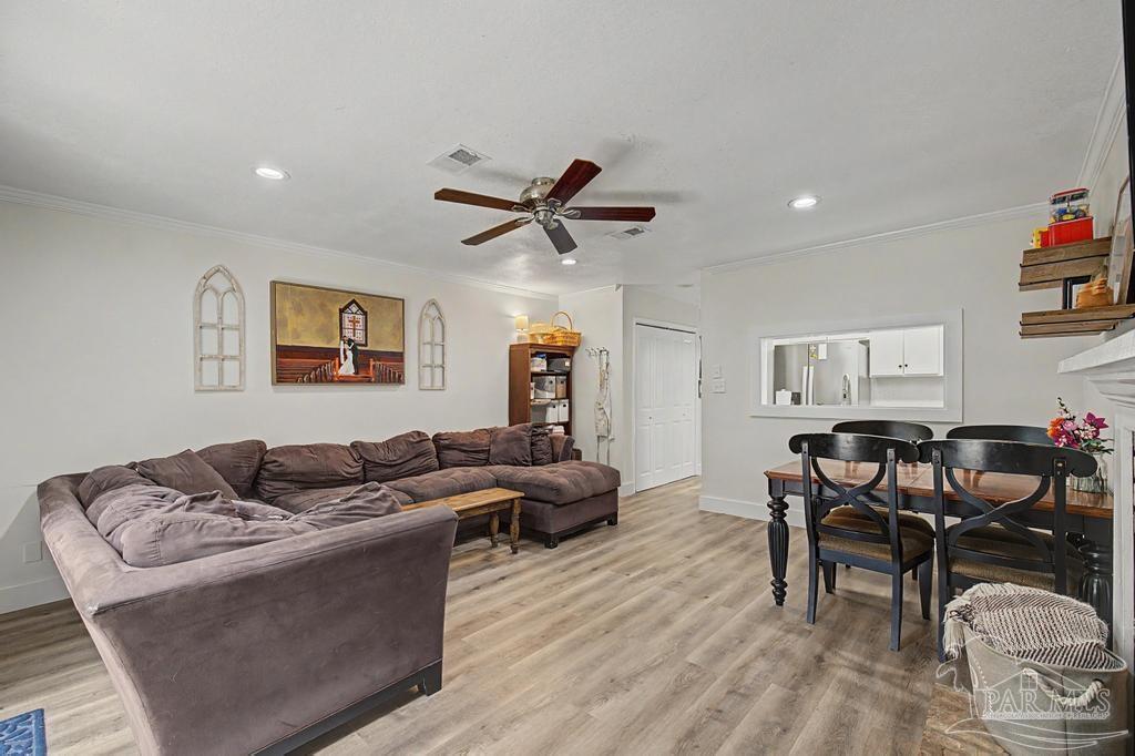 1307 Foxborough Dr