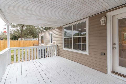 A home in Navarre