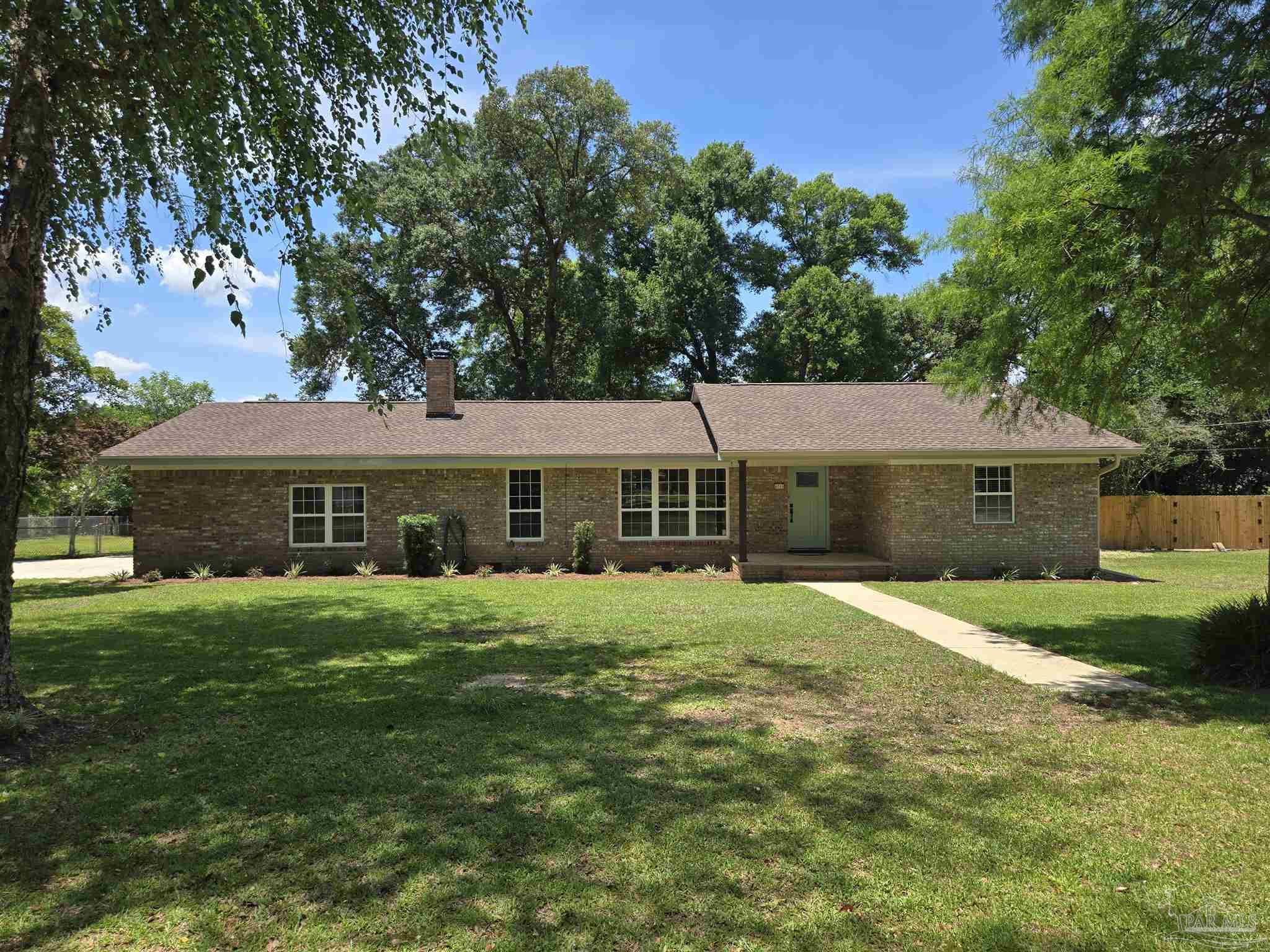Photo 1 of 44 — 4705 Dean Dr, Pace, FL 32571