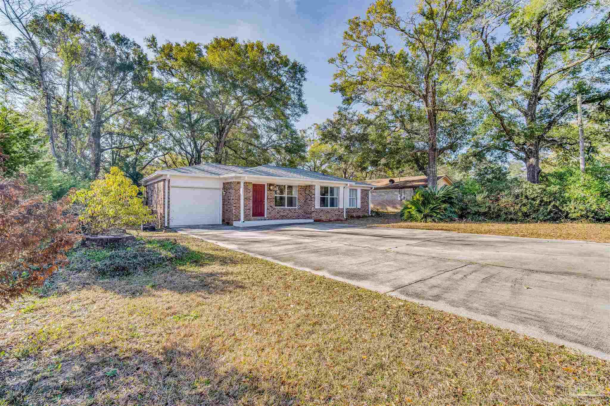 Photo 1 of 30 — 611 Royce St, Pensacola, FL 32503