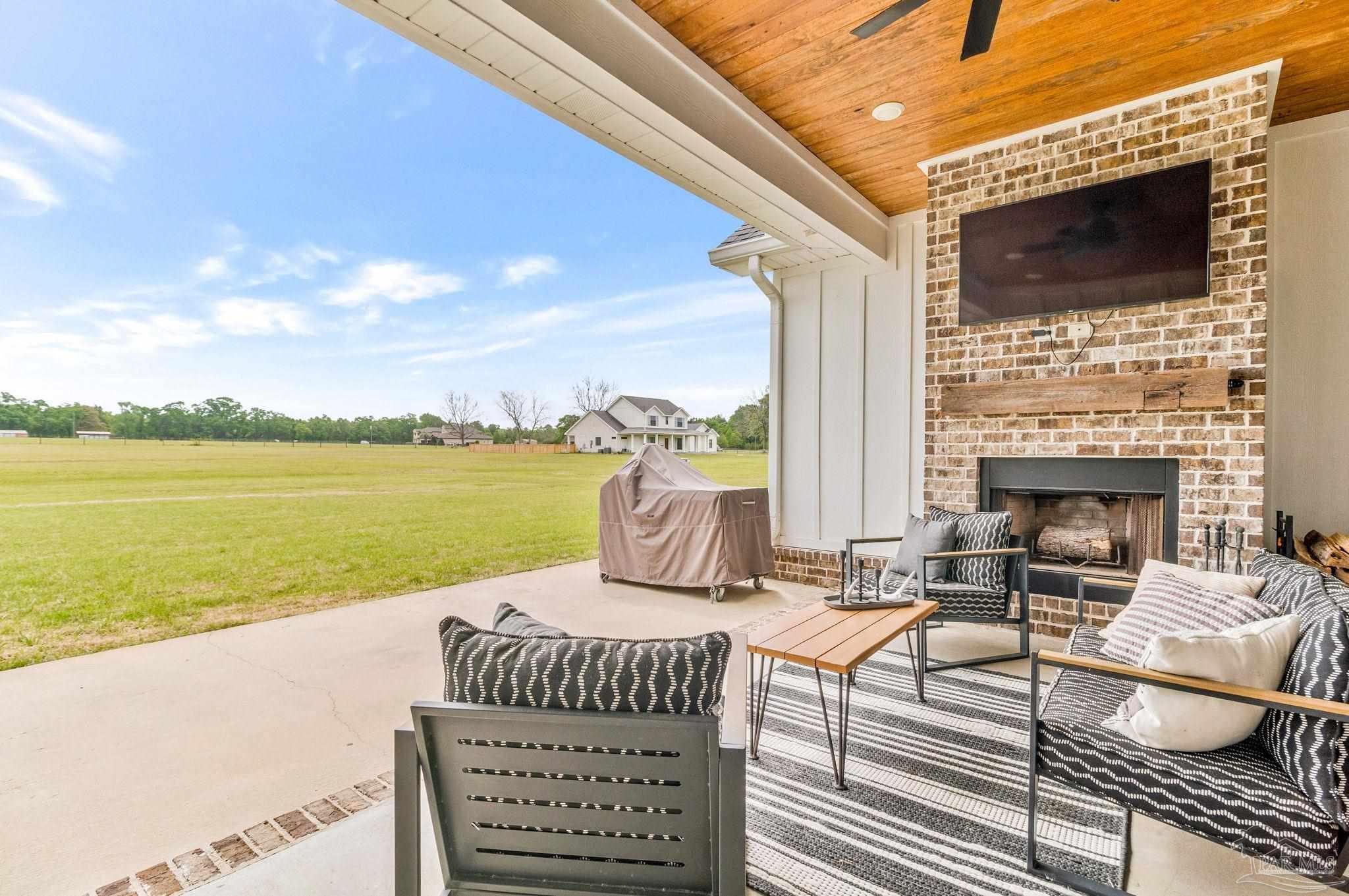 Molino, Florida, 32577, United States, 4 Bedrooms Bedrooms, ,5 BathroomsBathrooms,Residential,Active,2014621
