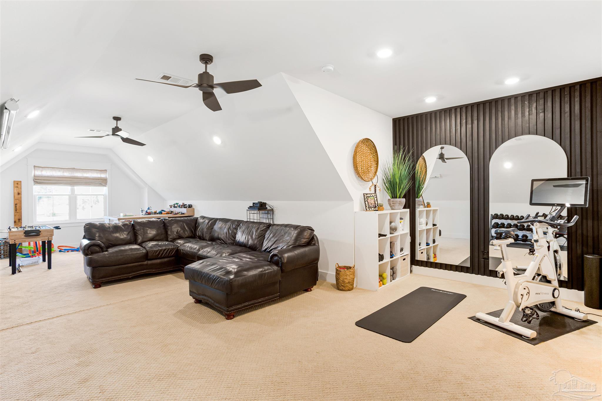 Molino, Florida, 32577, United States, 4 Bedrooms Bedrooms, ,5 BathroomsBathrooms,Residential,Active,2014621