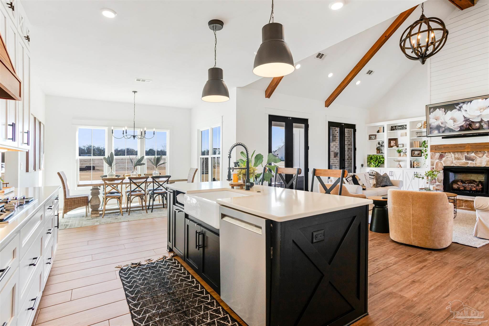 Molino, Florida, 32577, United States, 4 Bedrooms Bedrooms, ,5 BathroomsBathrooms,Residential,Active,2014621