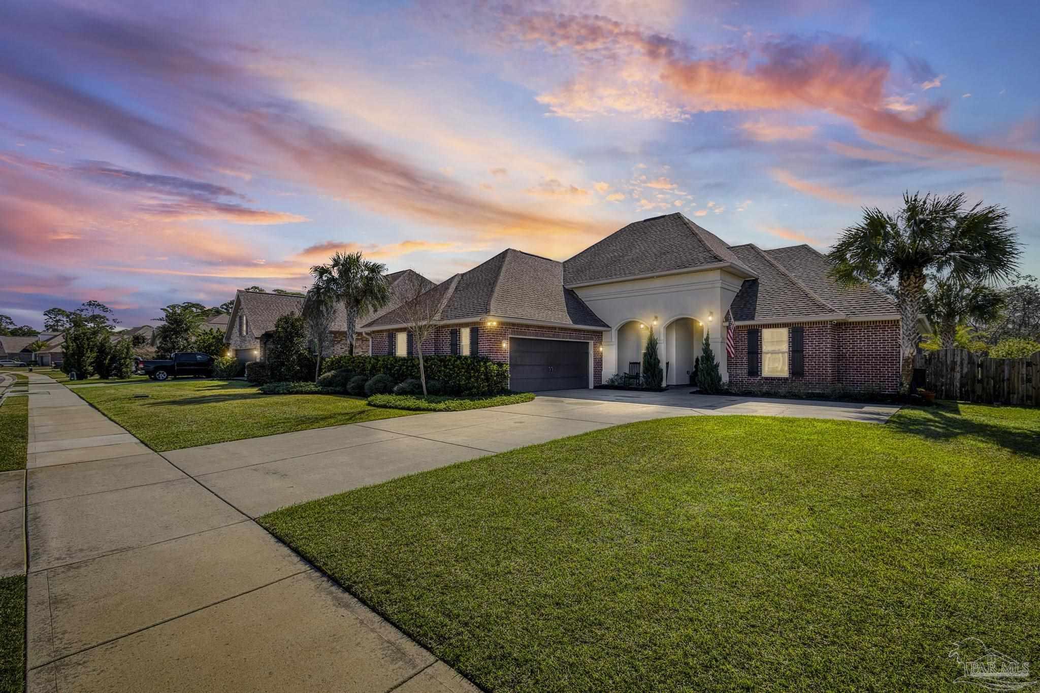 4733 Foxtail Palm Dr