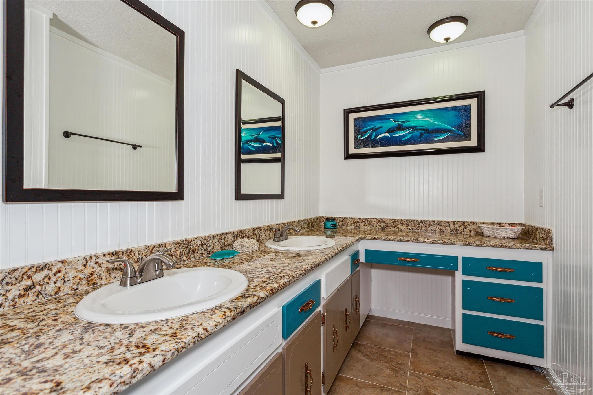 Gulf Breeze, Florida 32563, United States, 4 Bedrooms Bedrooms, ,3 BathroomsBathrooms,Residential,Active,33384