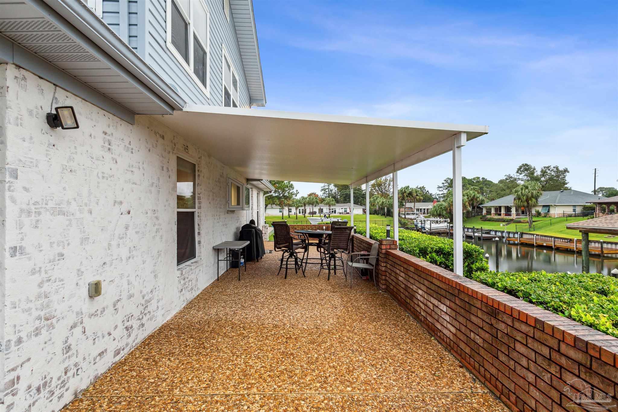 Gulf Breeze, Florida 32563, United States, 4 Bedrooms Bedrooms, ,3 BathroomsBathrooms,Residential,Active,33384