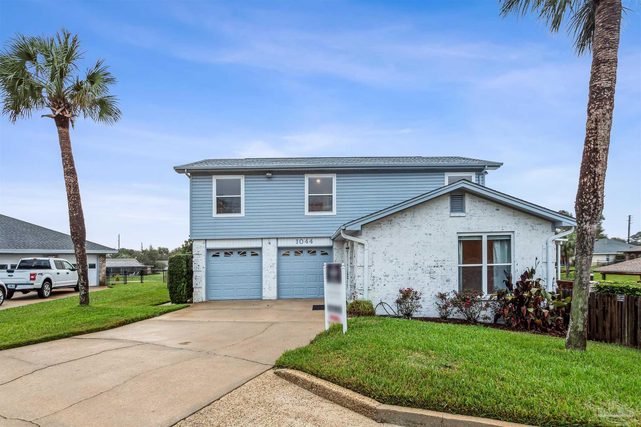Gulf Breeze, Florida 32563, United States, 4 Bedrooms Bedrooms, ,3 BathroomsBathrooms,Residential,Active,33384