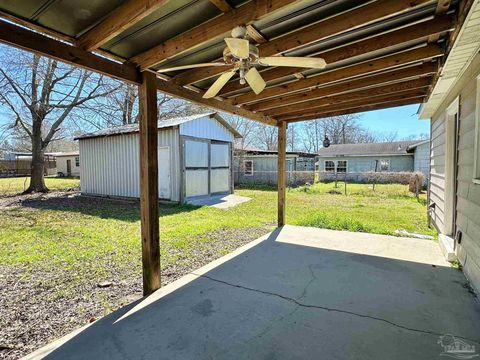 A home in Atmore