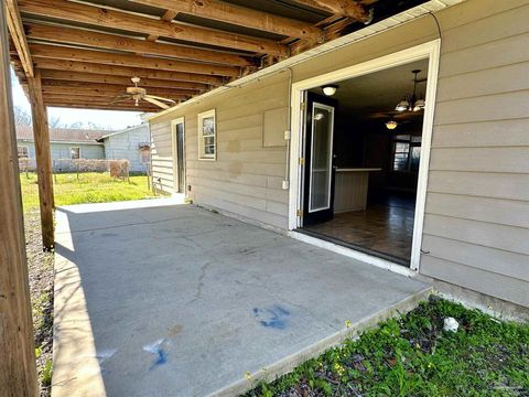 A home in Atmore