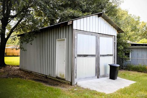 A home in Atmore