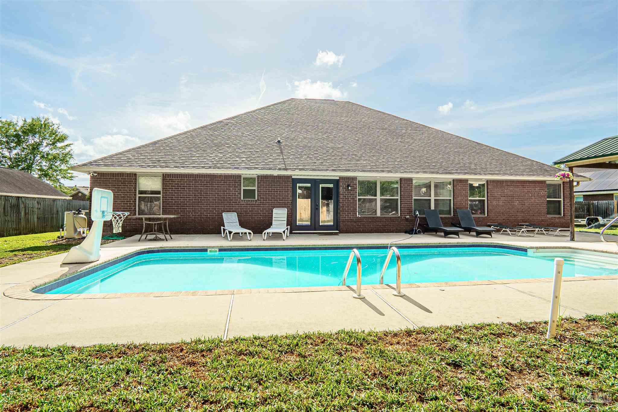 Photo 1 of 29 — 5580 Madelines Way, Pace, FL 32571