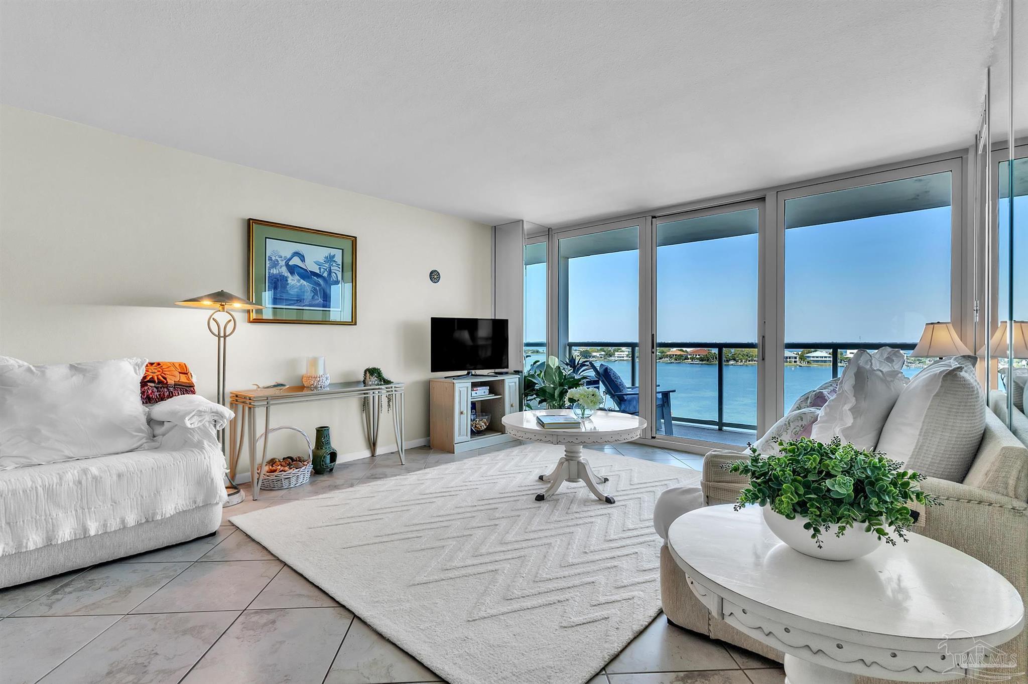 330 Ft Pickens Rd 7B