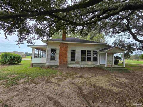 A home in Atmore