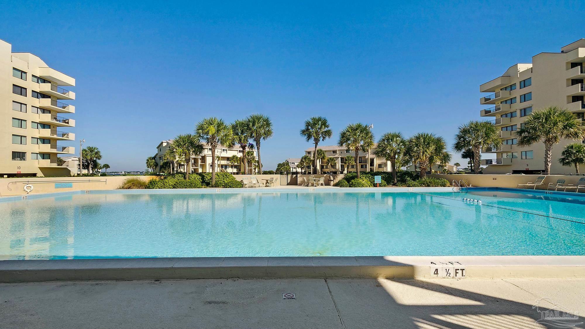 900 Ft Pickens Rd 425