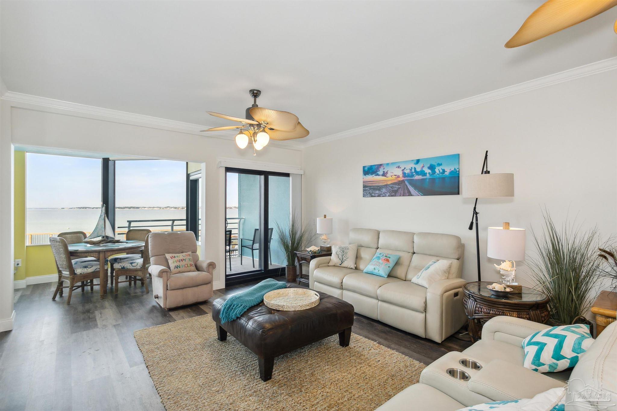 1390 Ft Pickens Rd 109