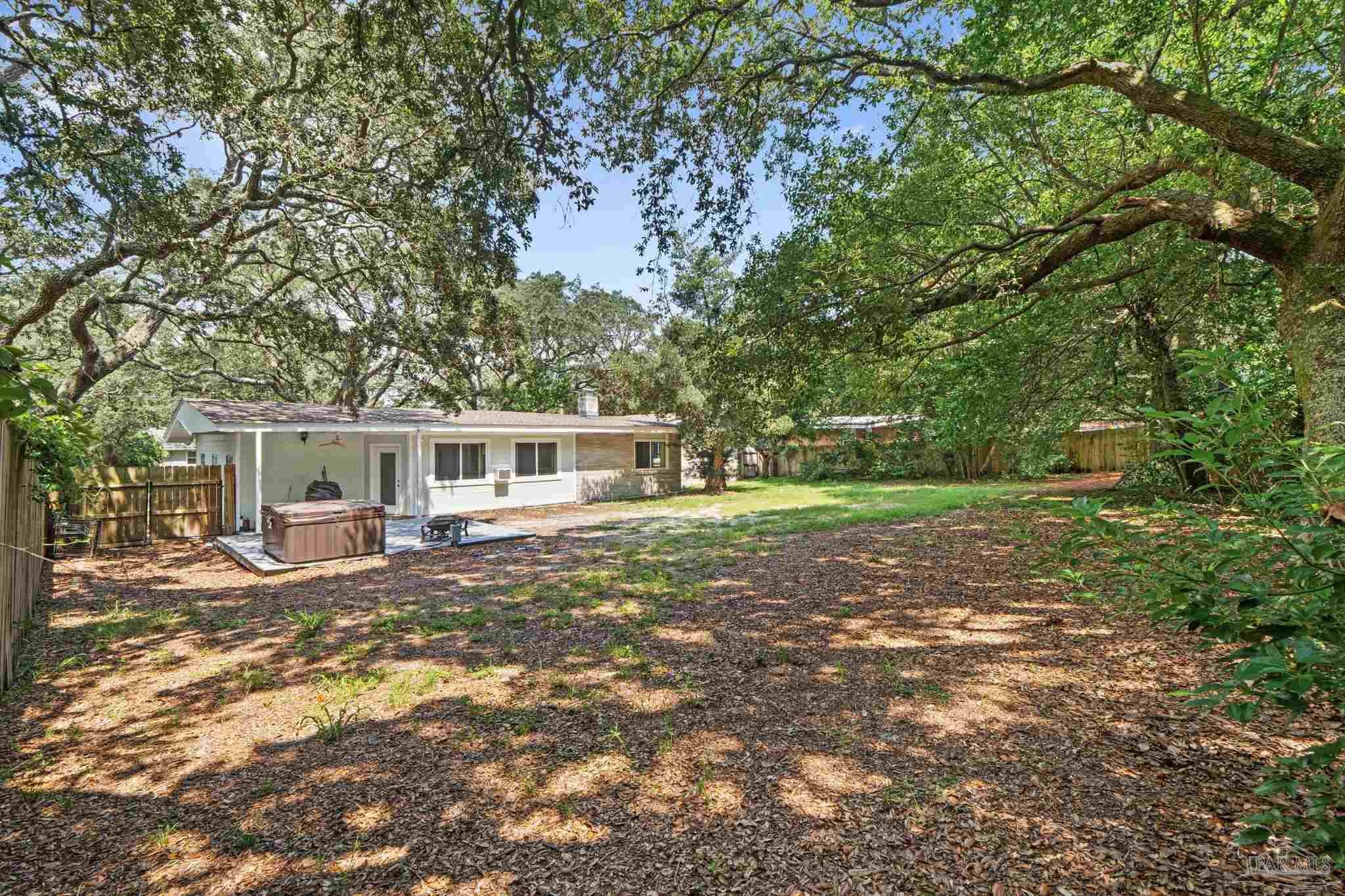 121 Gilmore Dr