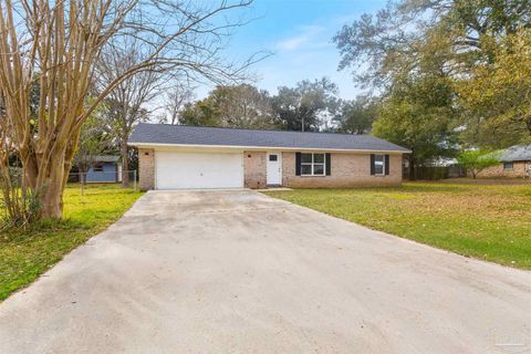 6027 Villenauve Ln Pensacola FL 32526