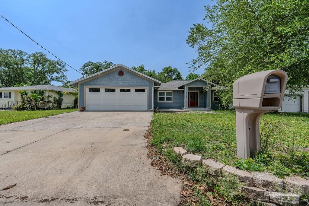 Photo 1 of 30 — 3235 Bayou Dr, Pensacola, FL 32505