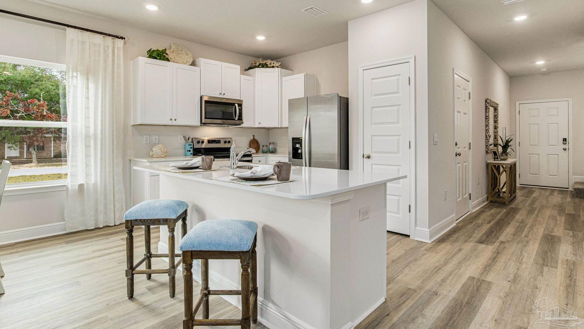 2641 Cliff Hollow Cir