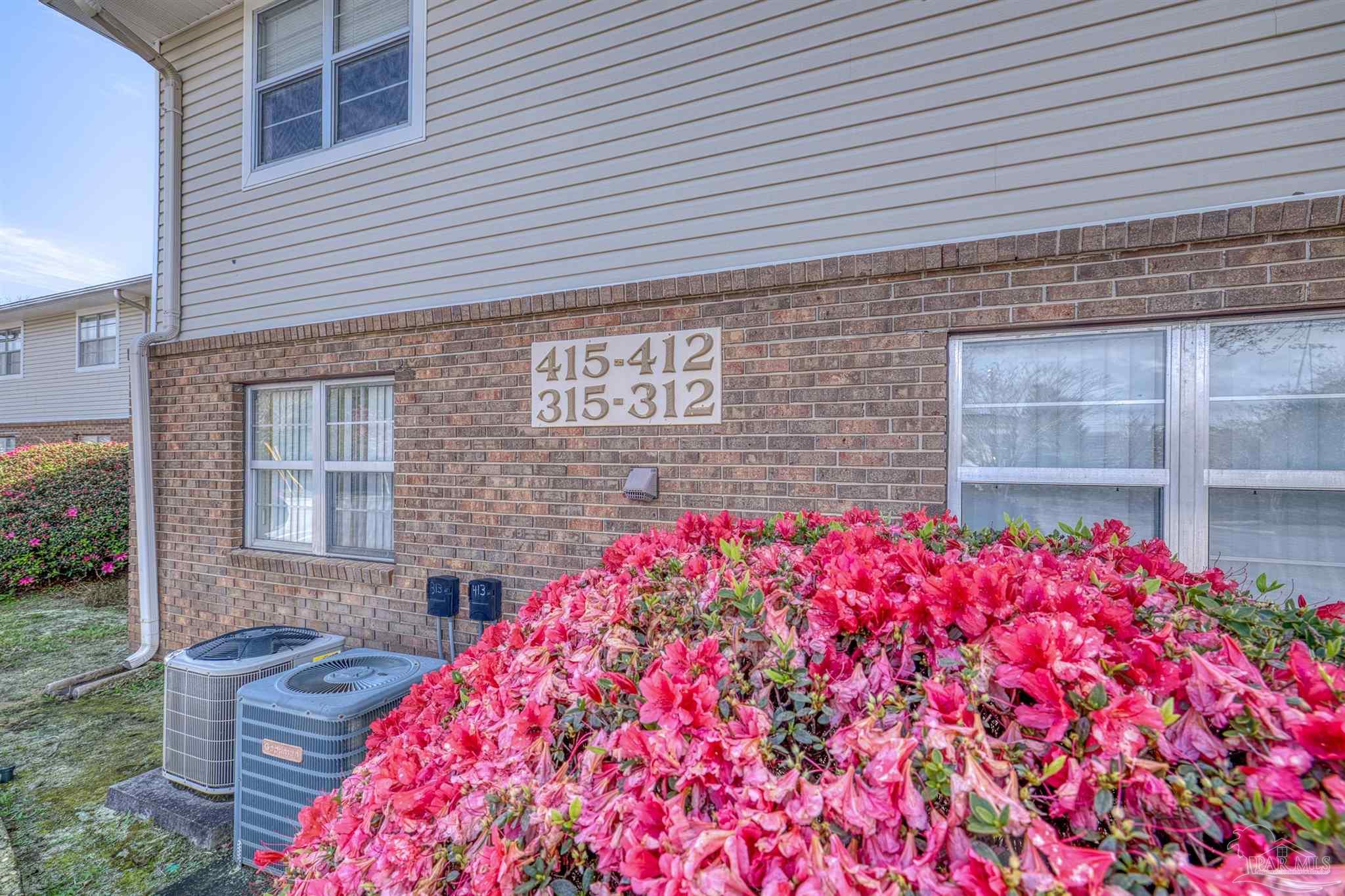 1200 Shoreline Dr 312