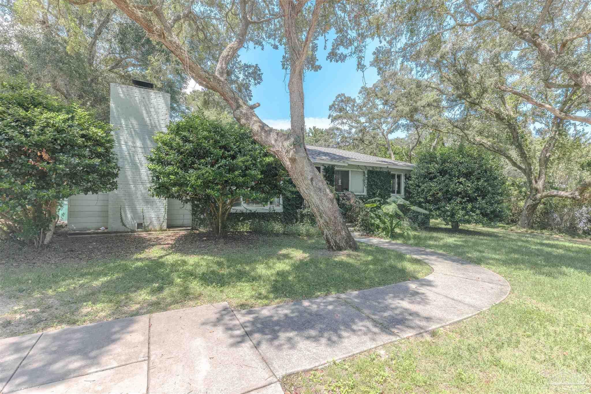 4 Cadiz St