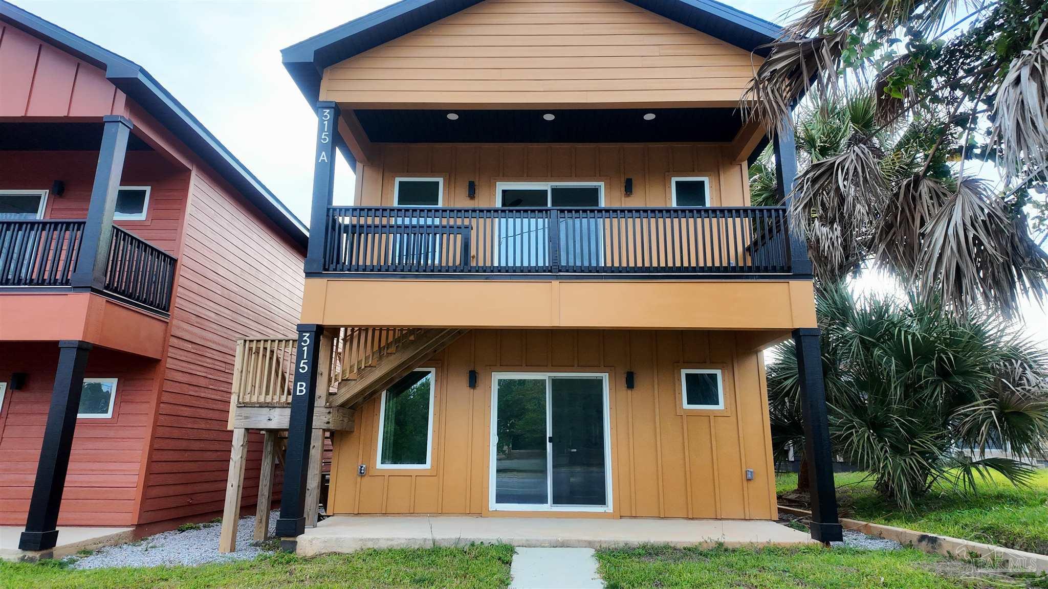 Photo 1 of 39 — 315 N Pace Blvd A+B, Pensacola, FL 32505
