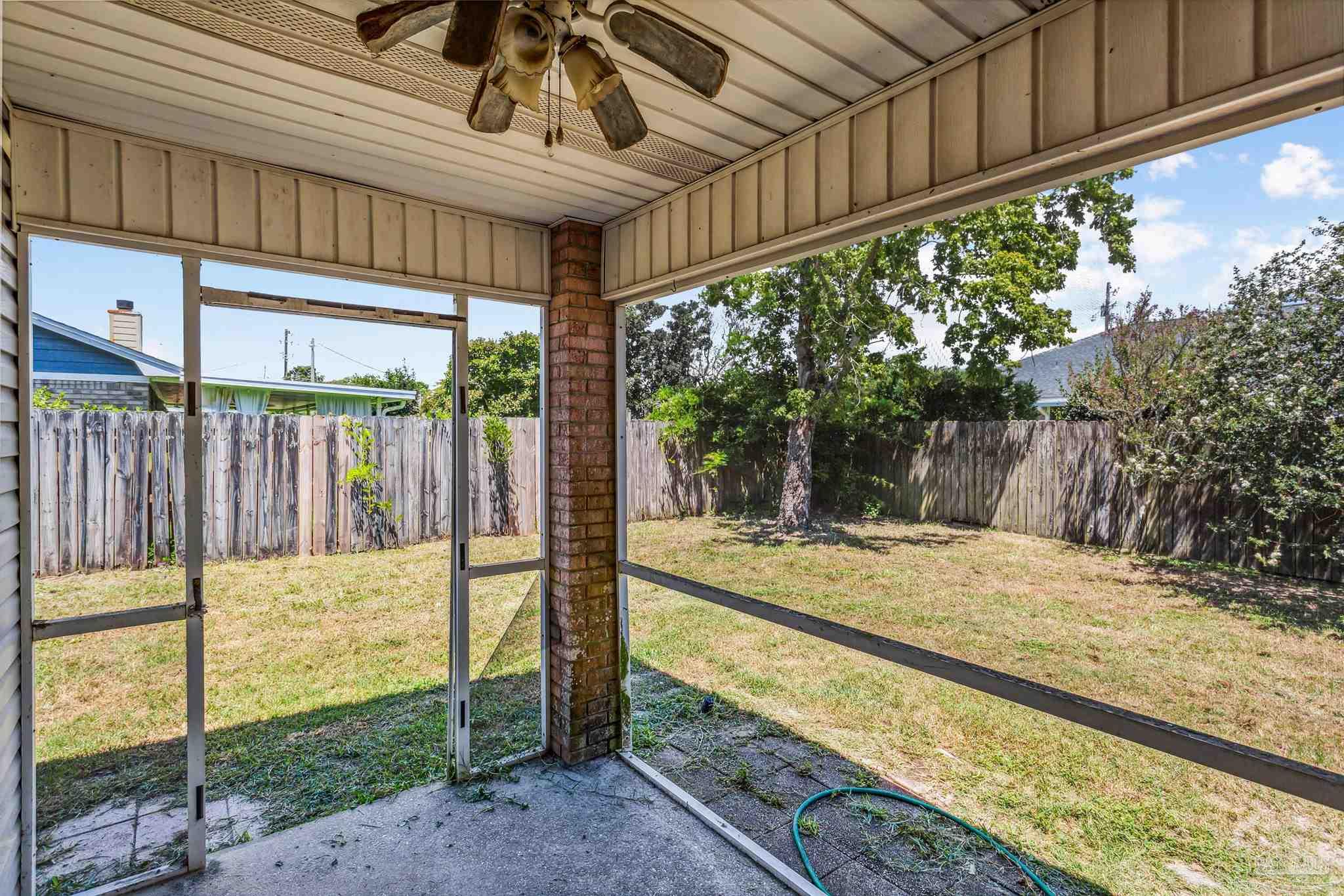 Navarre, Florida 32566, United States, 3 Bedrooms Bedrooms, ,2 BathroomsBathrooms,Residential,Pending,51872