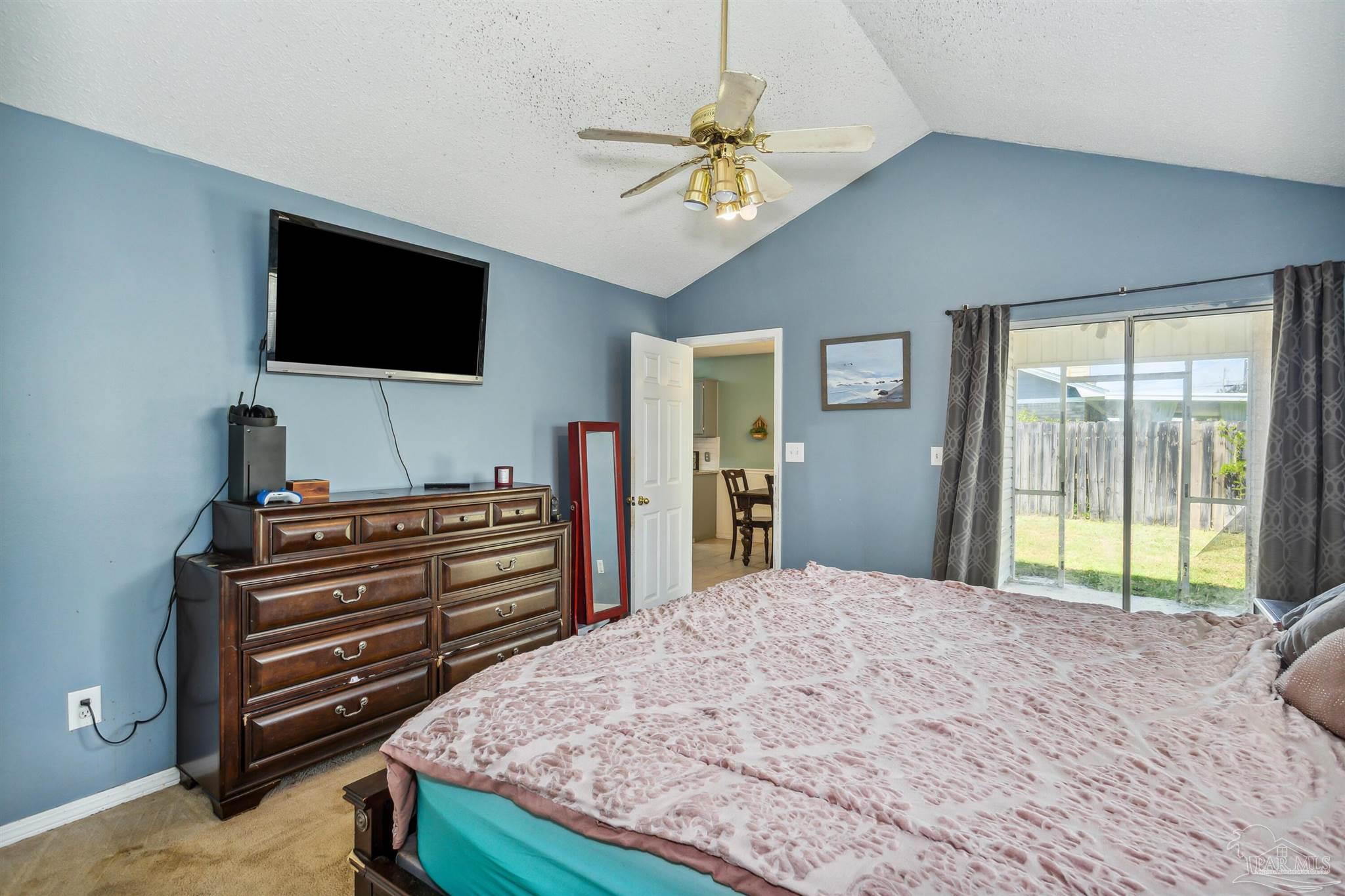 Navarre, Florida 32566, United States, 3 Bedrooms Bedrooms, ,2 BathroomsBathrooms,Residential,Pending,51872