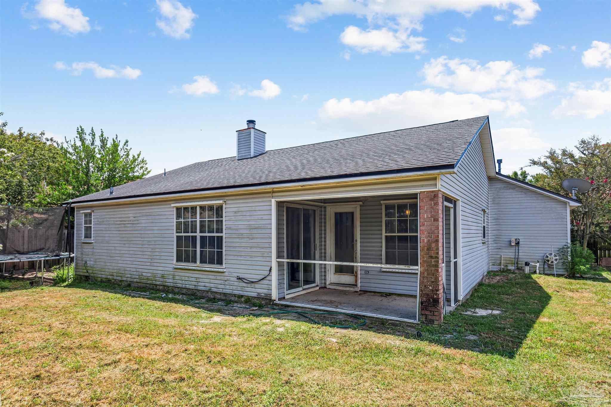 Navarre, Florida 32566, United States, 3 Bedrooms Bedrooms, ,2 BathroomsBathrooms,Residential,Pending,51872