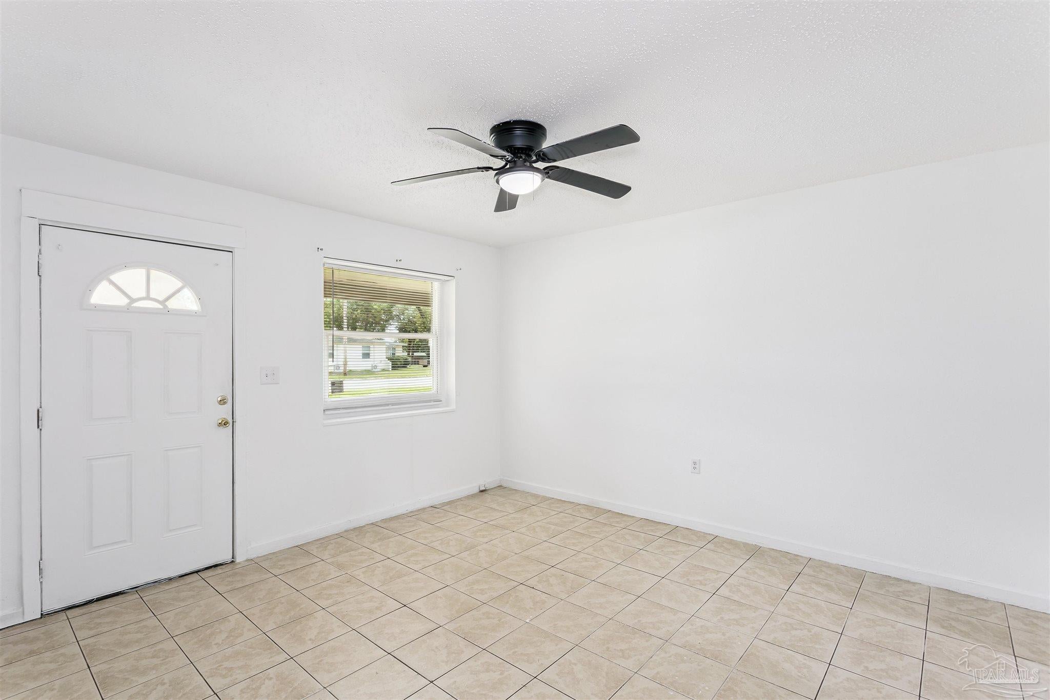 3 Ellinor Ct