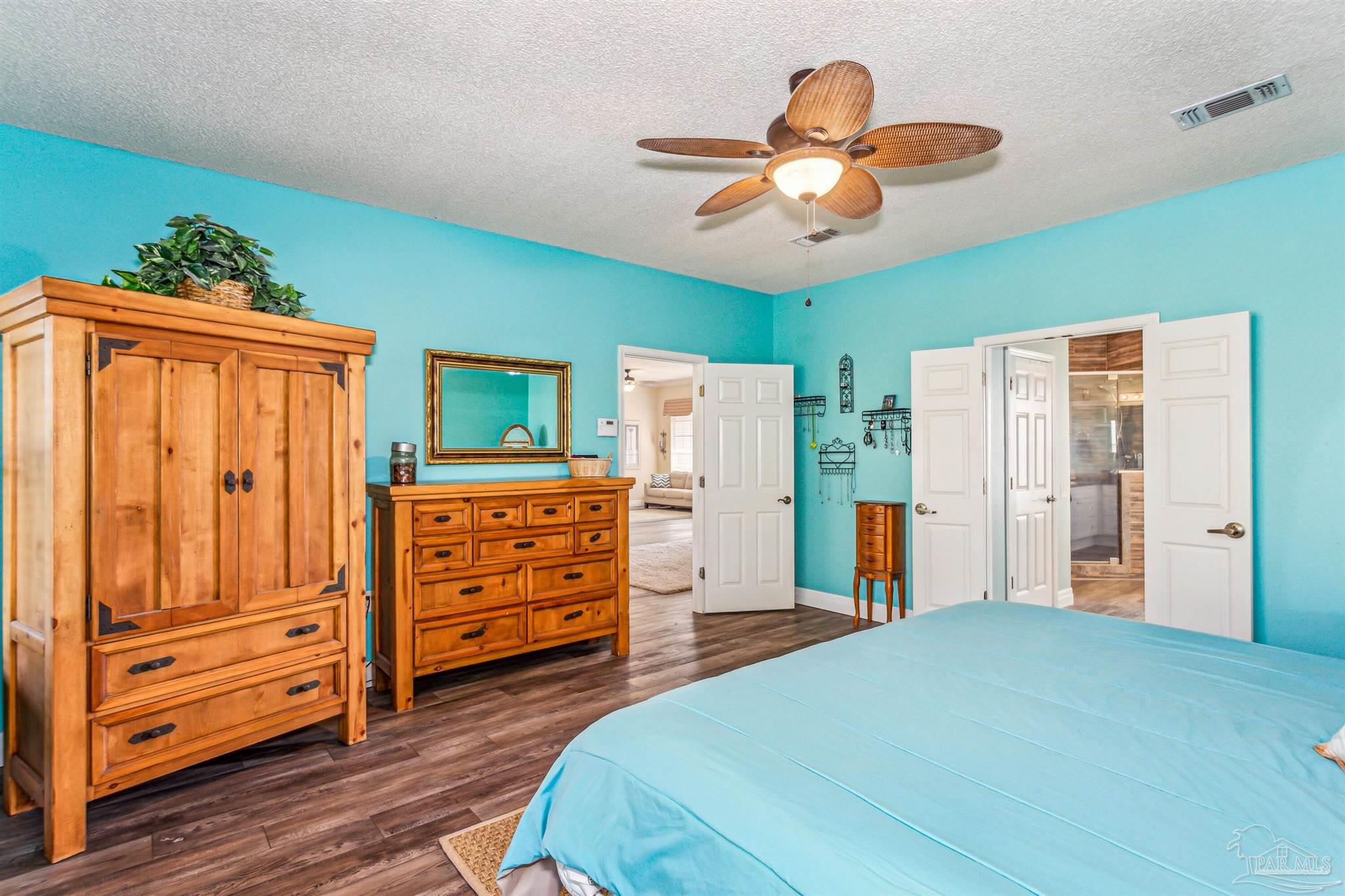 Navarre, Florida 32566, United States, 4 Bedrooms Bedrooms, ,2 BathroomsBathrooms,Residential,Pending,26303