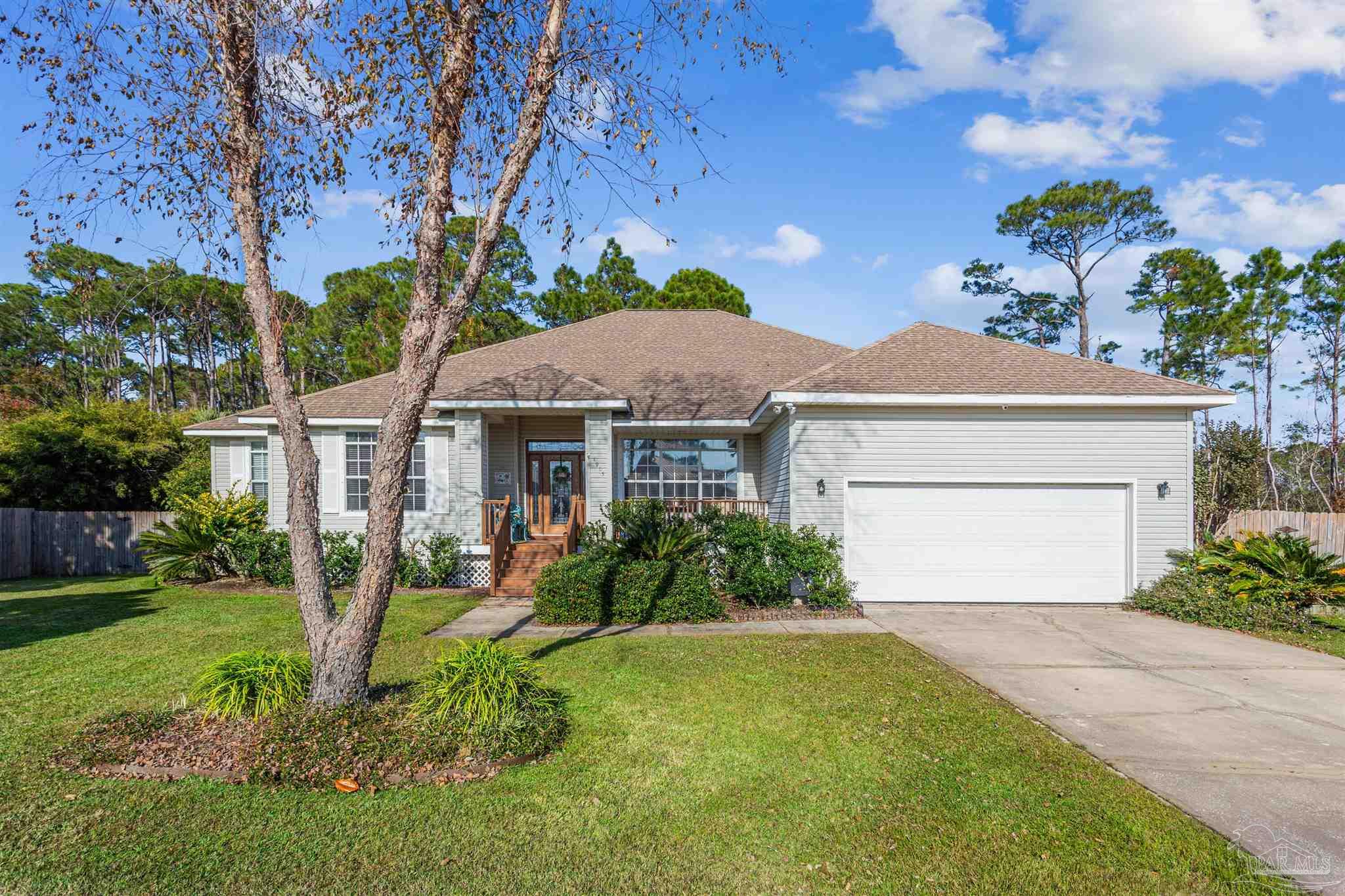 Navarre, Florida 32566, United States, 4 Bedrooms Bedrooms, ,2 BathroomsBathrooms,Residential,Pending,26303