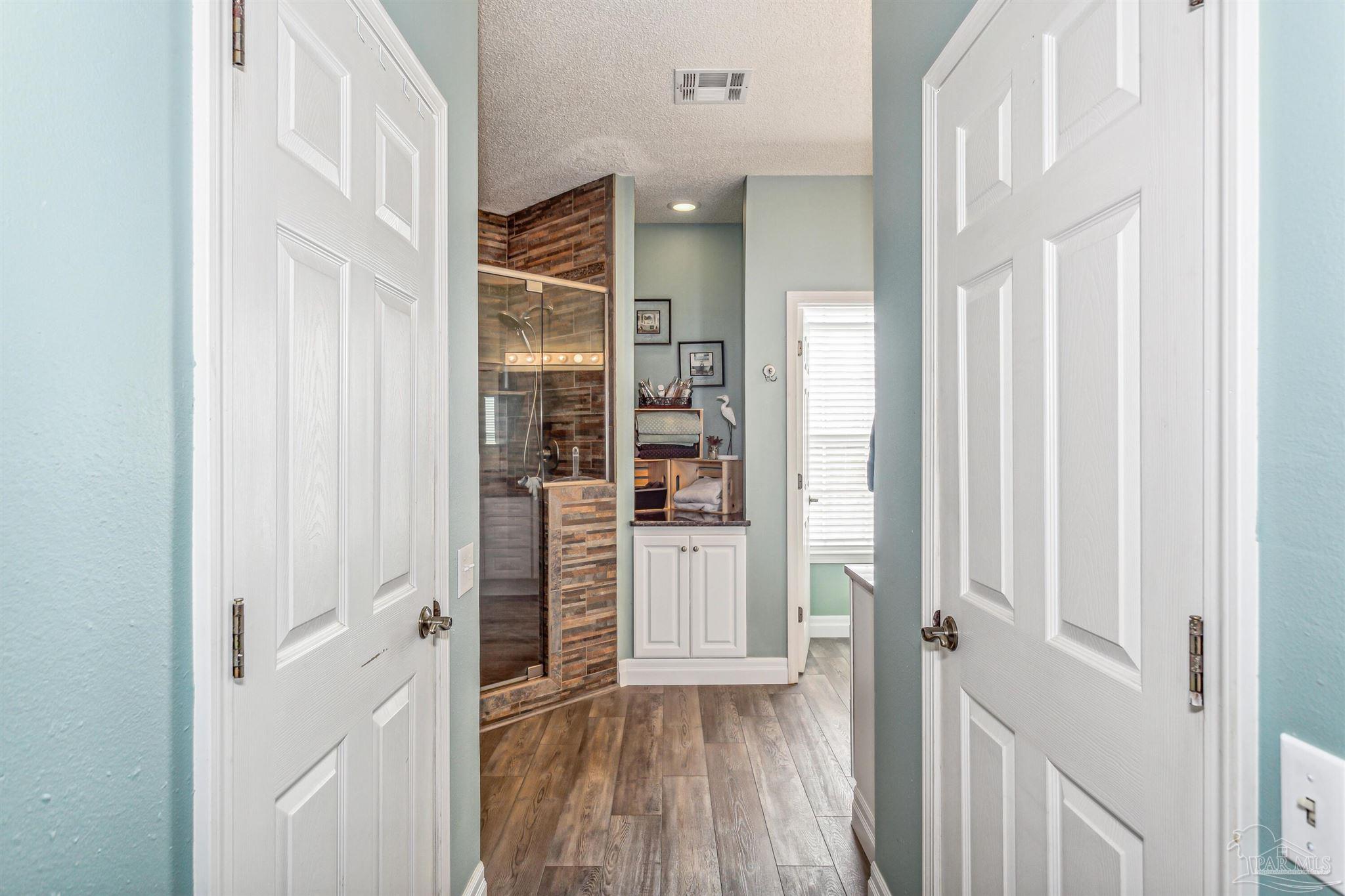 Navarre, Florida 32566, United States, 4 Bedrooms Bedrooms, ,2 BathroomsBathrooms,Residential,Pending,26303