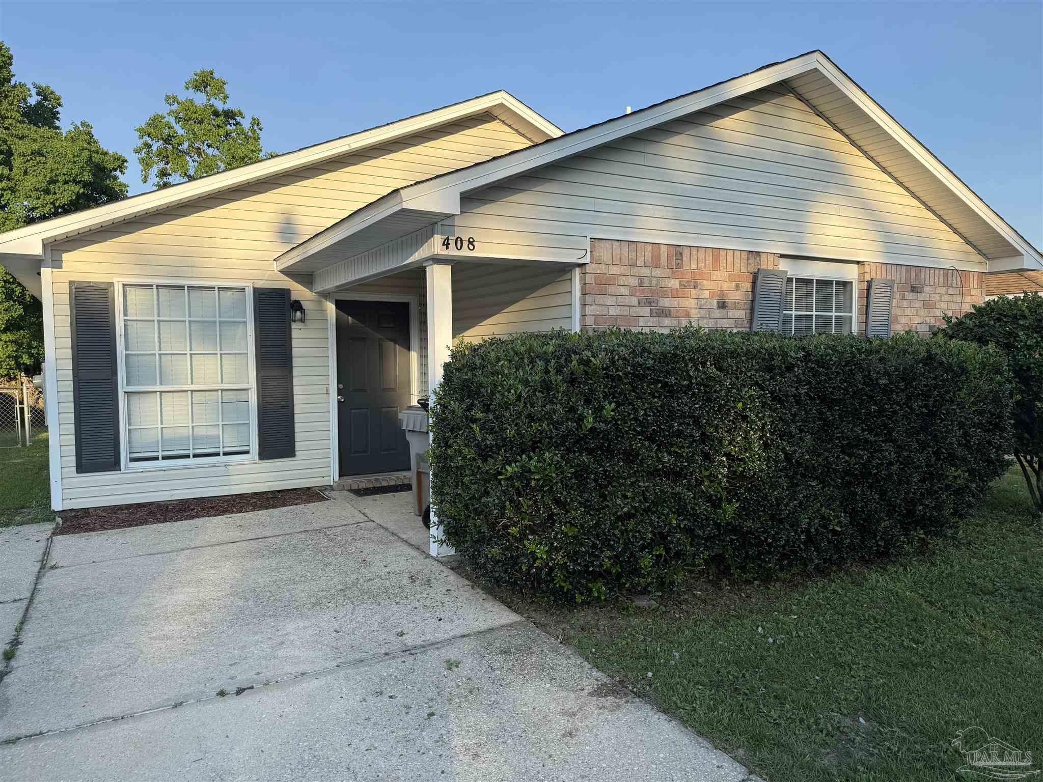 Photo 1 of 22 — 408 Shadow Way Ln, Pensacola, FL 32506