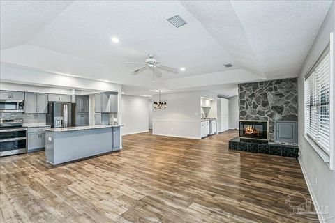 5073 Leeward Dr Pensacola FL 32507