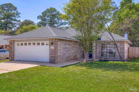 1756 Ivalea Cir Navarre FL 32566