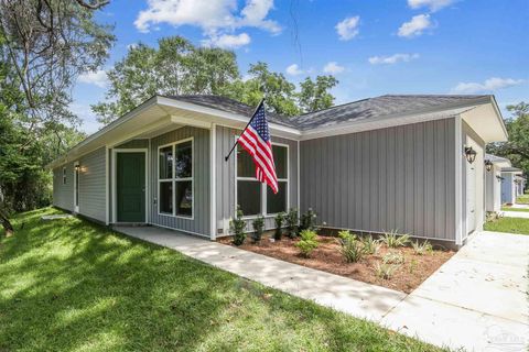 8422 Cherry Ave Pensacola FL 32534