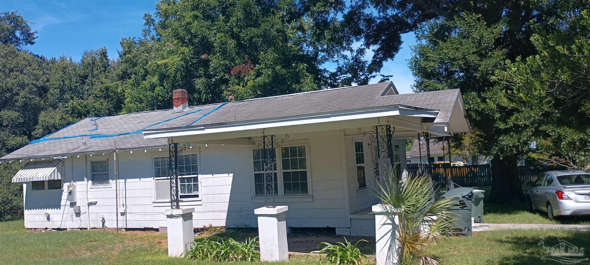 Photo 1 of 6 — 3020 W Gonzalez St, Pensacola, FL 32505