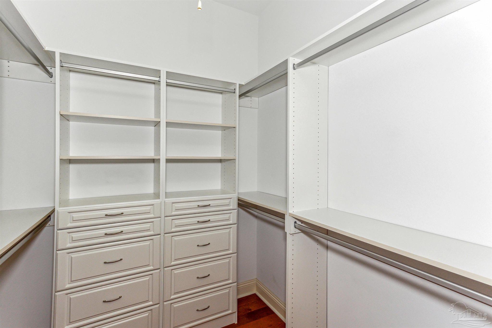 Pensacola, Florida 32507, United States, 3 Bedrooms Bedrooms, ,4 BathroomsBathrooms,Residential,Active,206041