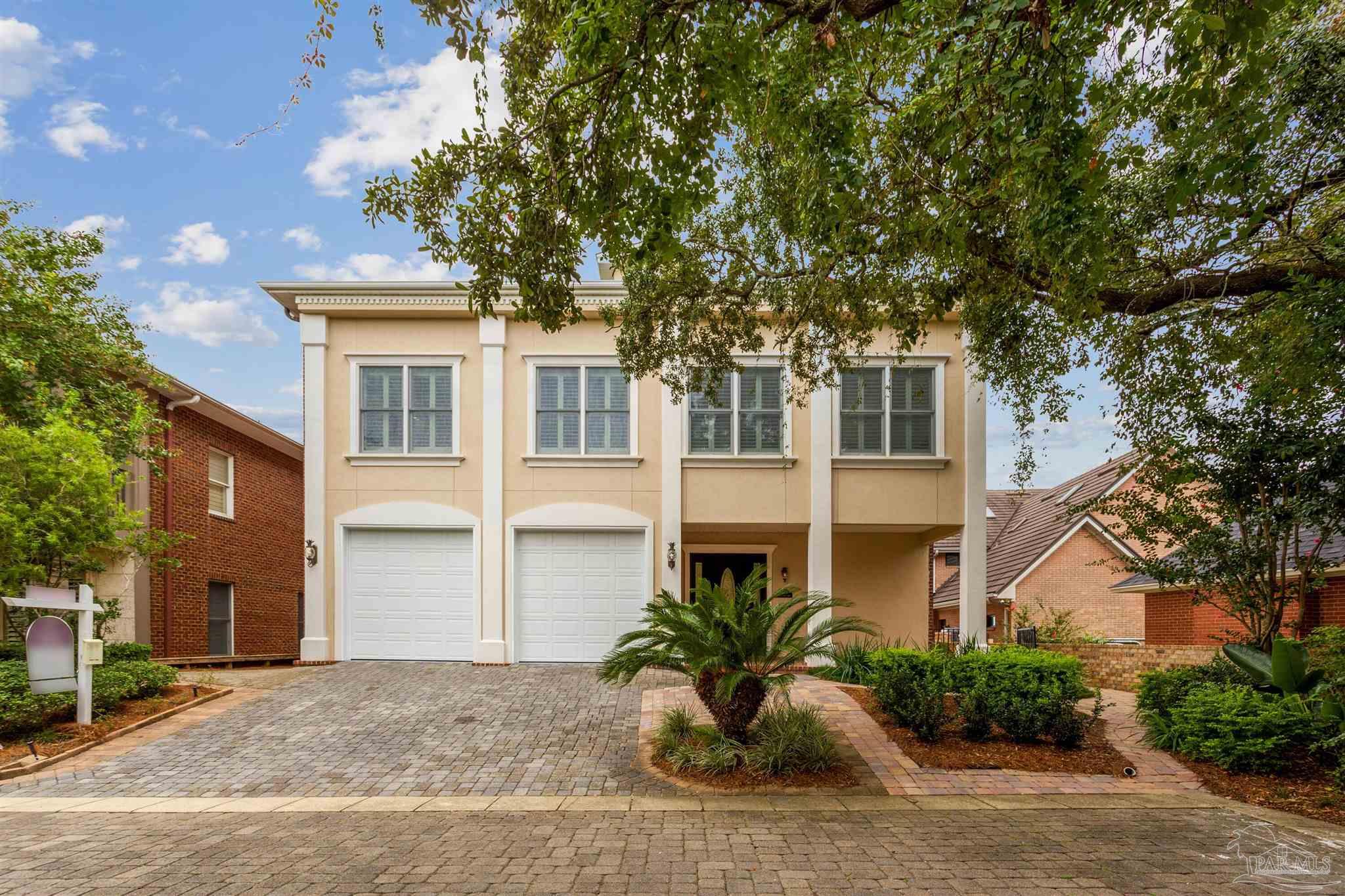 Pensacola, Florida 32507, United States, 3 Bedrooms Bedrooms, ,4 BathroomsBathrooms,Residential,Active,206041