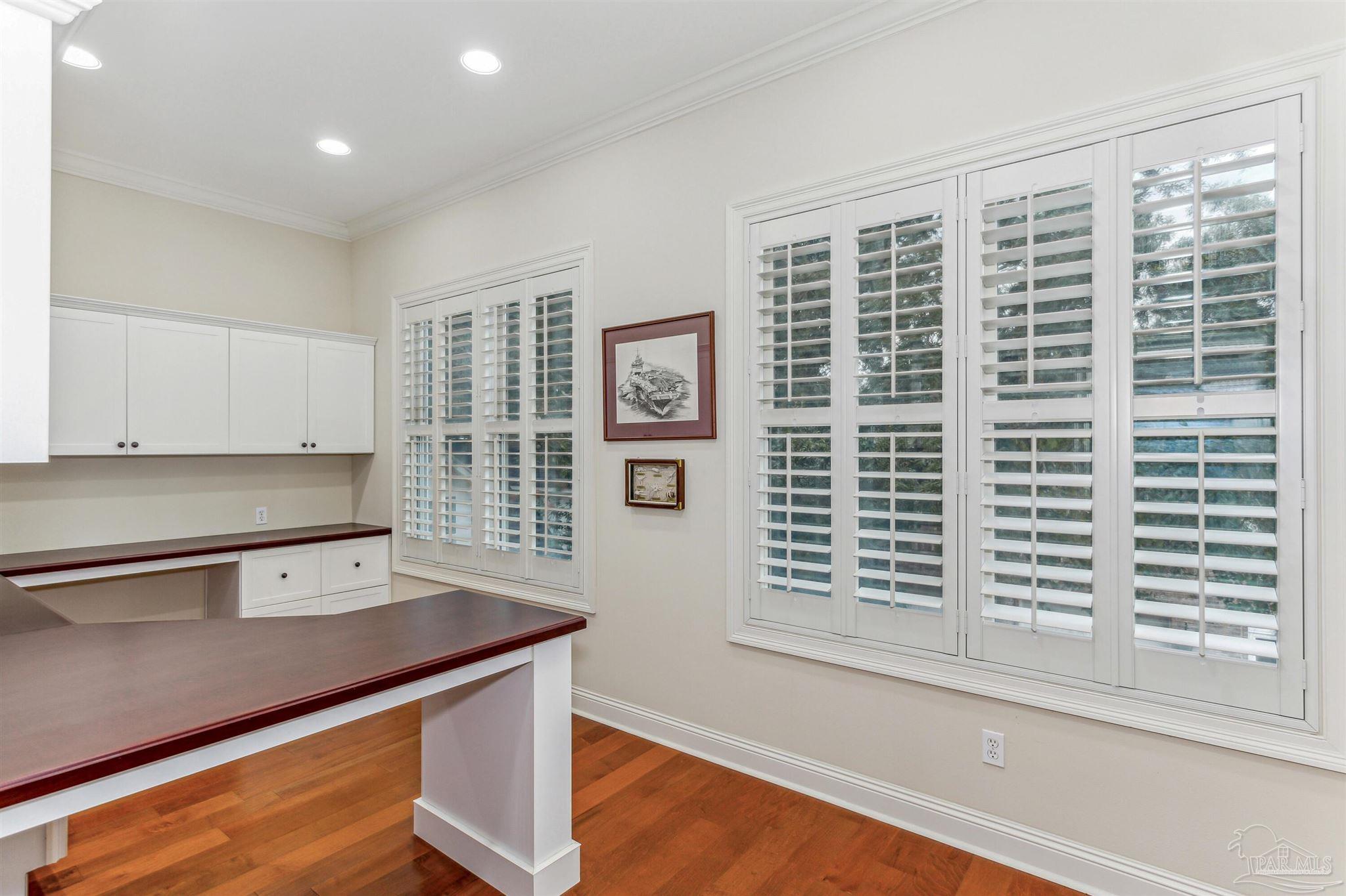 Pensacola, Florida 32507, United States, 3 Bedrooms Bedrooms, ,4 BathroomsBathrooms,Residential,Active,206041