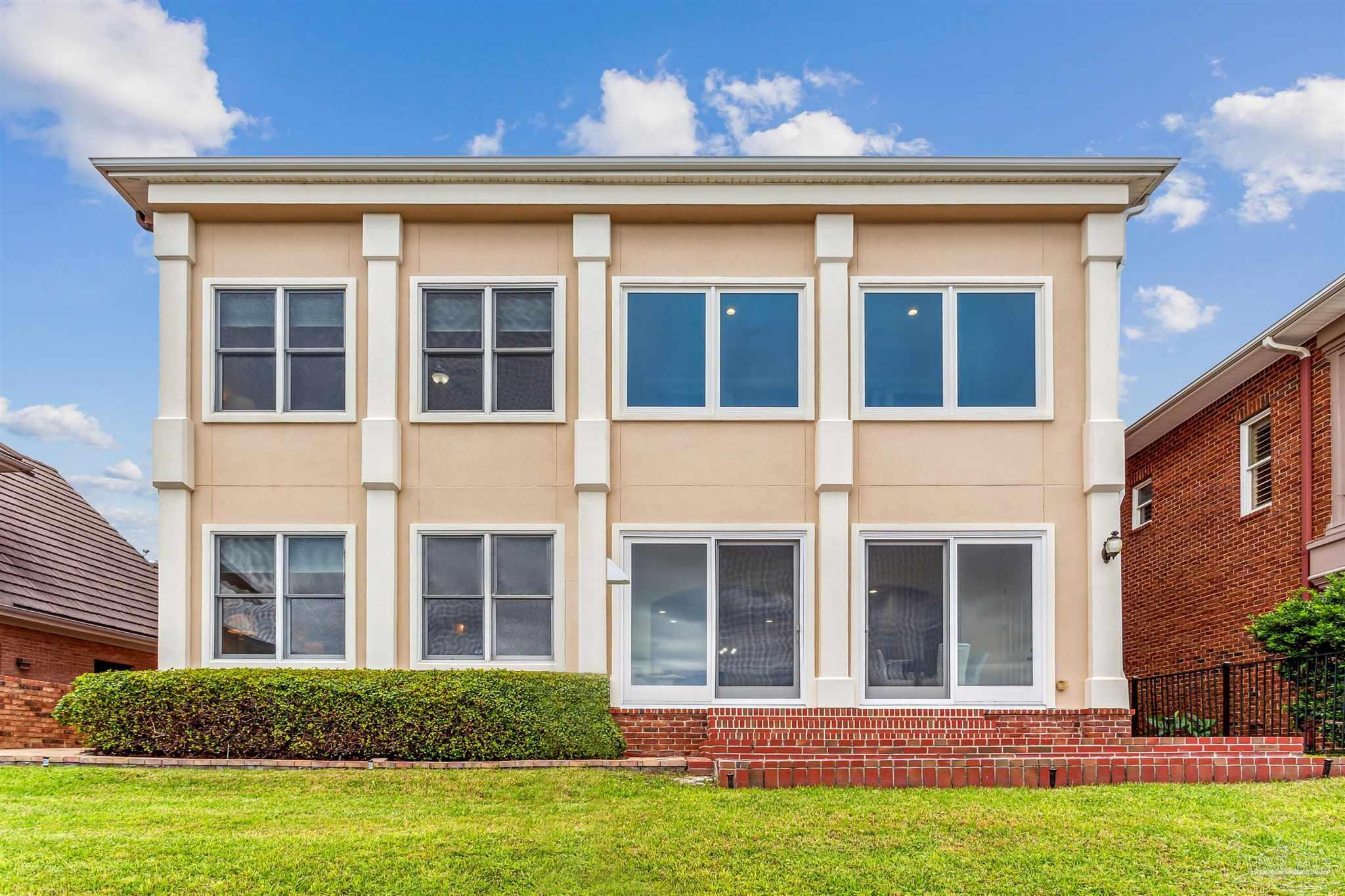 Pensacola, Florida 32507, United States, 3 Bedrooms Bedrooms, ,4 BathroomsBathrooms,Residential,Active,206041