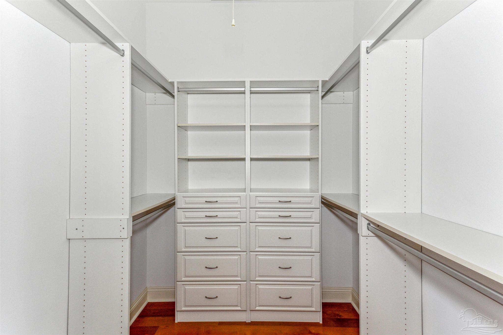 Pensacola, Florida 32507, United States, 3 Bedrooms Bedrooms, ,4 BathroomsBathrooms,Residential,Active,206041