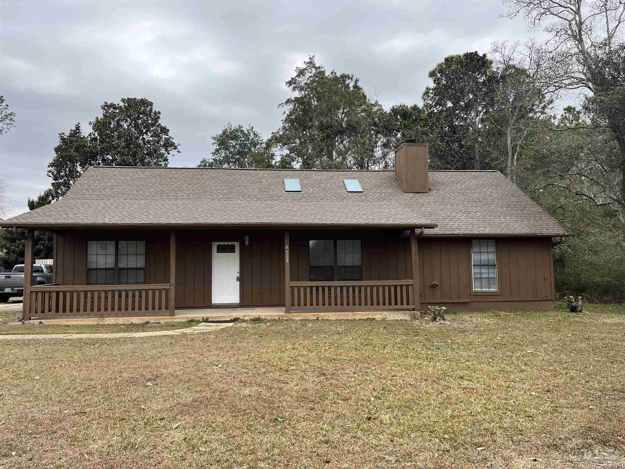 Photo 1 of 12 — 4628 Pebble Creek Dr, Pensacola, FL 32526