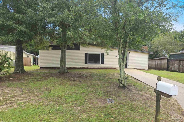 921 TWINBROOK AVE, PENSACOLA, FL 32505 - Image bb467fc4addb19934bd7d7d229c8dd09/3815083544