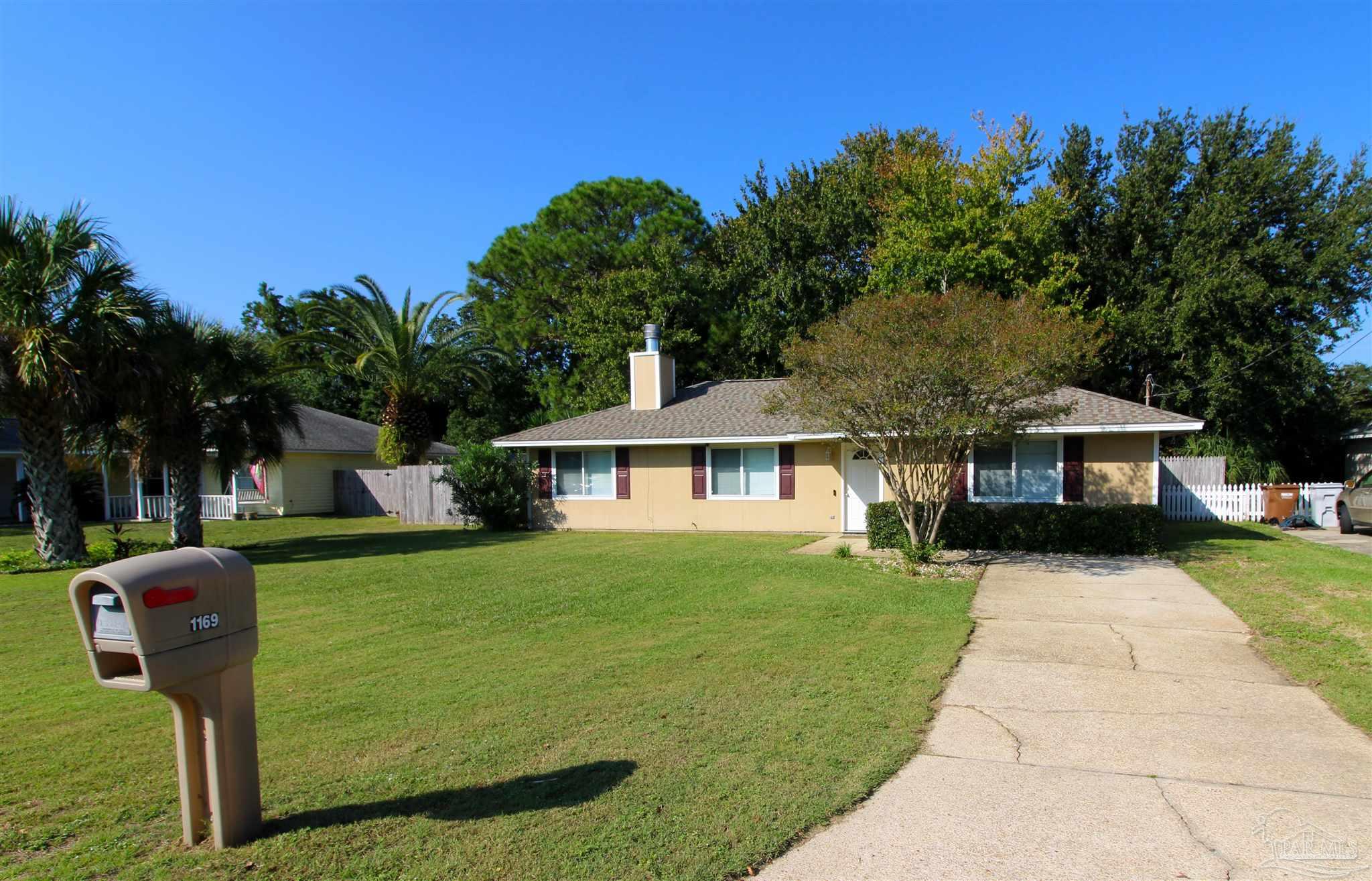 Photo 1 of 30 — 1169 Shady Ln, Gulf Breeze, FL 32563
